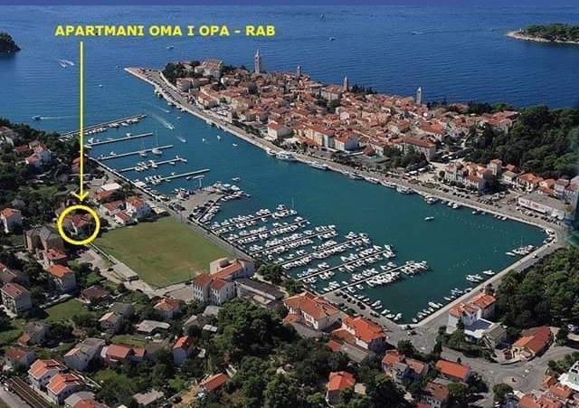 Apartaments Oma & Opa Banjol Luaran gambar